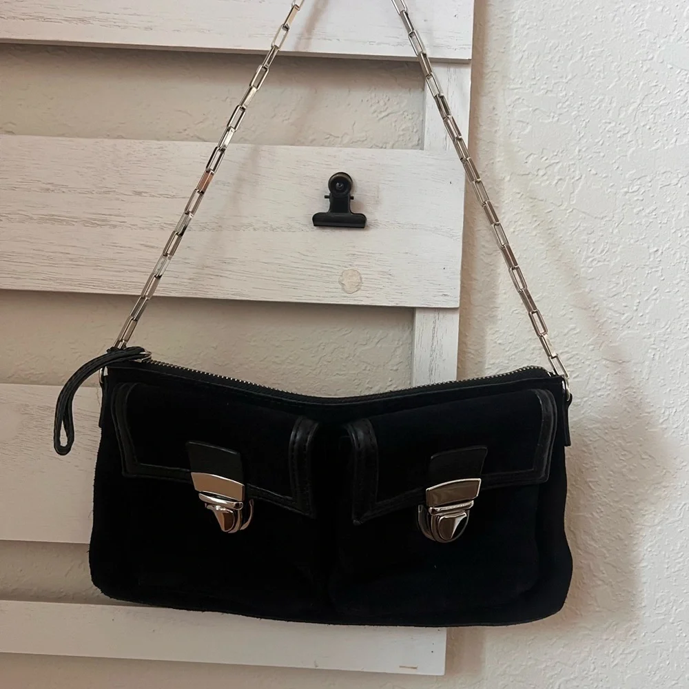 Banana Republic Fall 2003 Black Suede Shoulder Bag Silver Chain Y2K